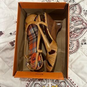Rocket Dog brown Multicolor Plaid shell Wedge Sandals